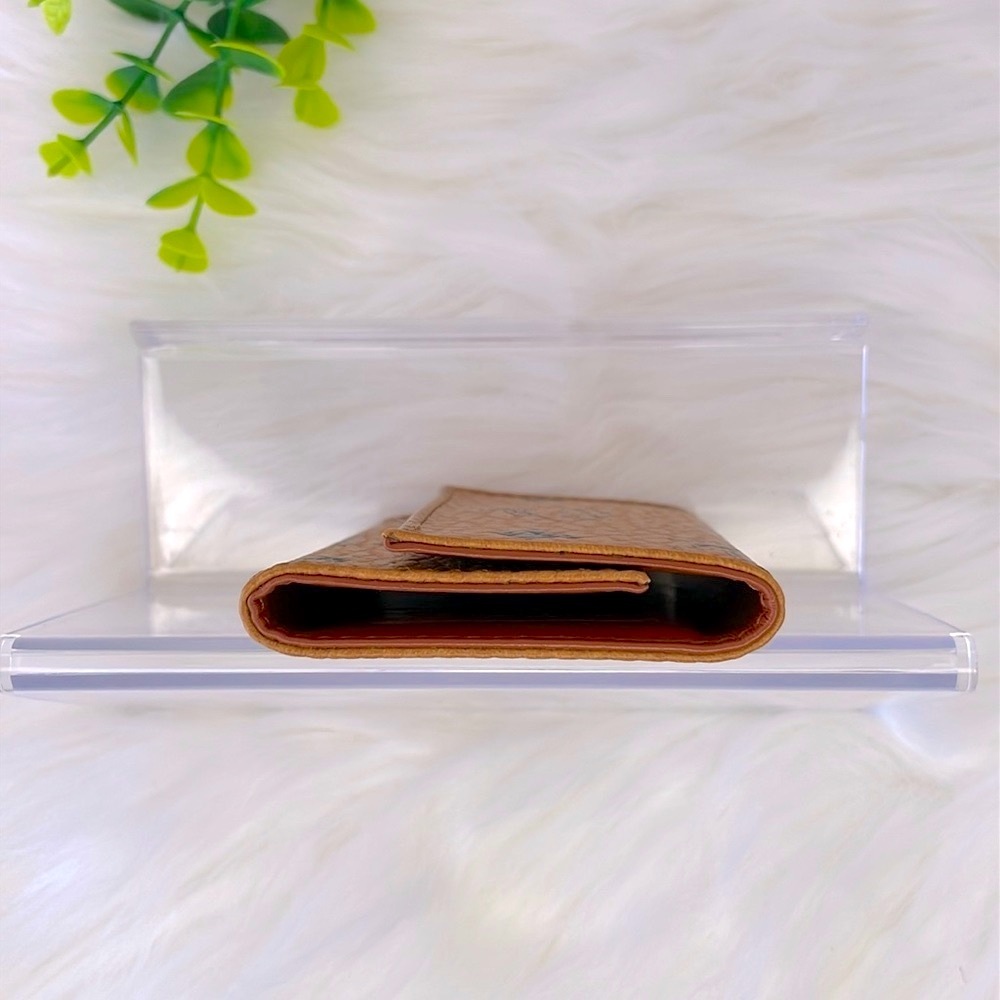 MCM Visetos 4 Key Holder - Picture 11 of 12